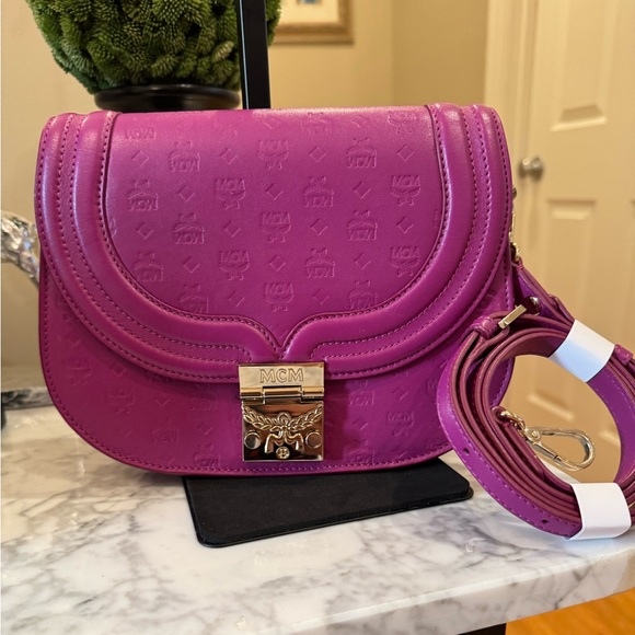 MCM Handbags - MCM - EUC Trisha Shoulder Bag - MADE IN ITALY - Calfskin Flap Bag - Magenta